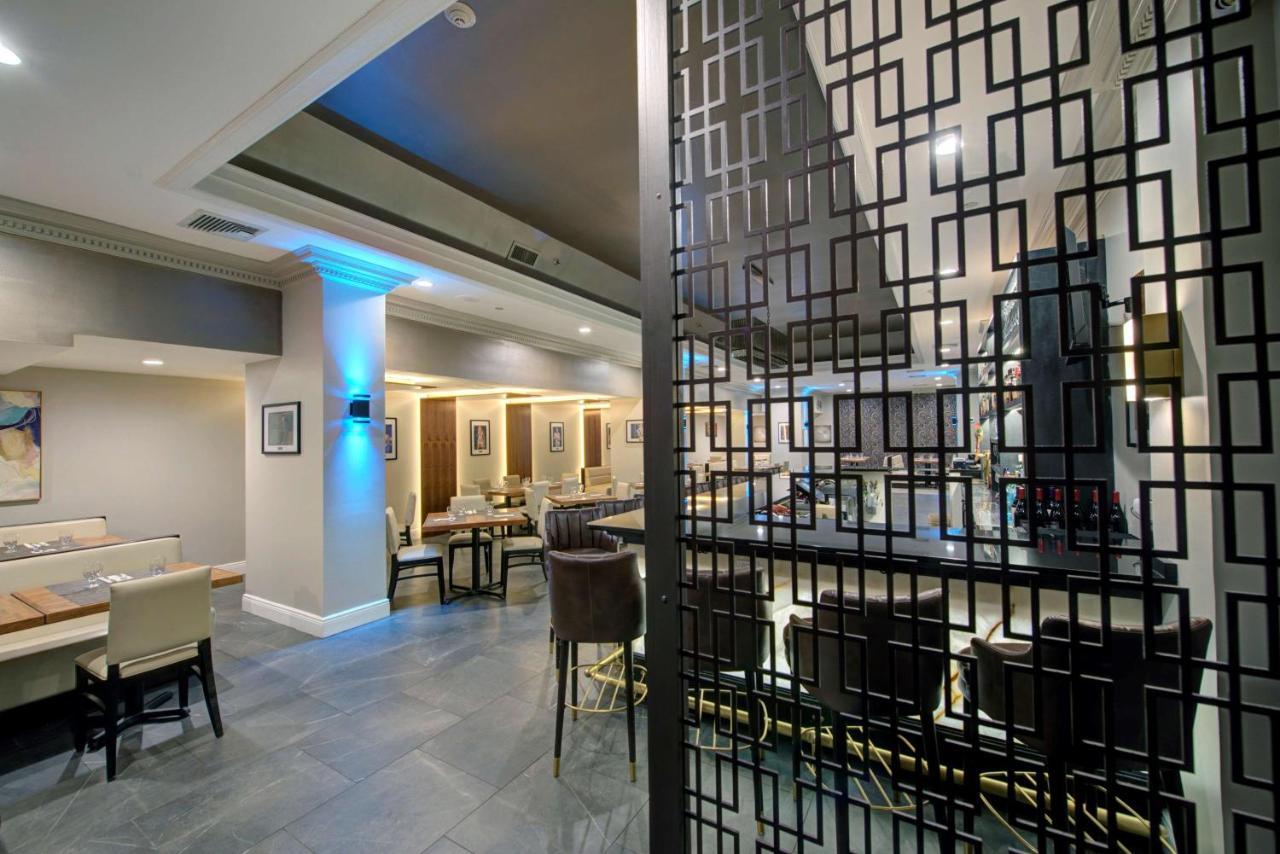 The Roslyn, Tapestry Collection By Hilton Hotel Ngoại thất bức ảnh