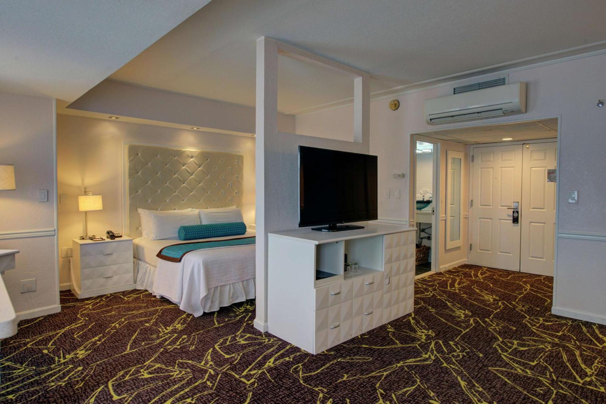 The Roslyn, Tapestry Collection By Hilton Hotel Ngoại thất bức ảnh