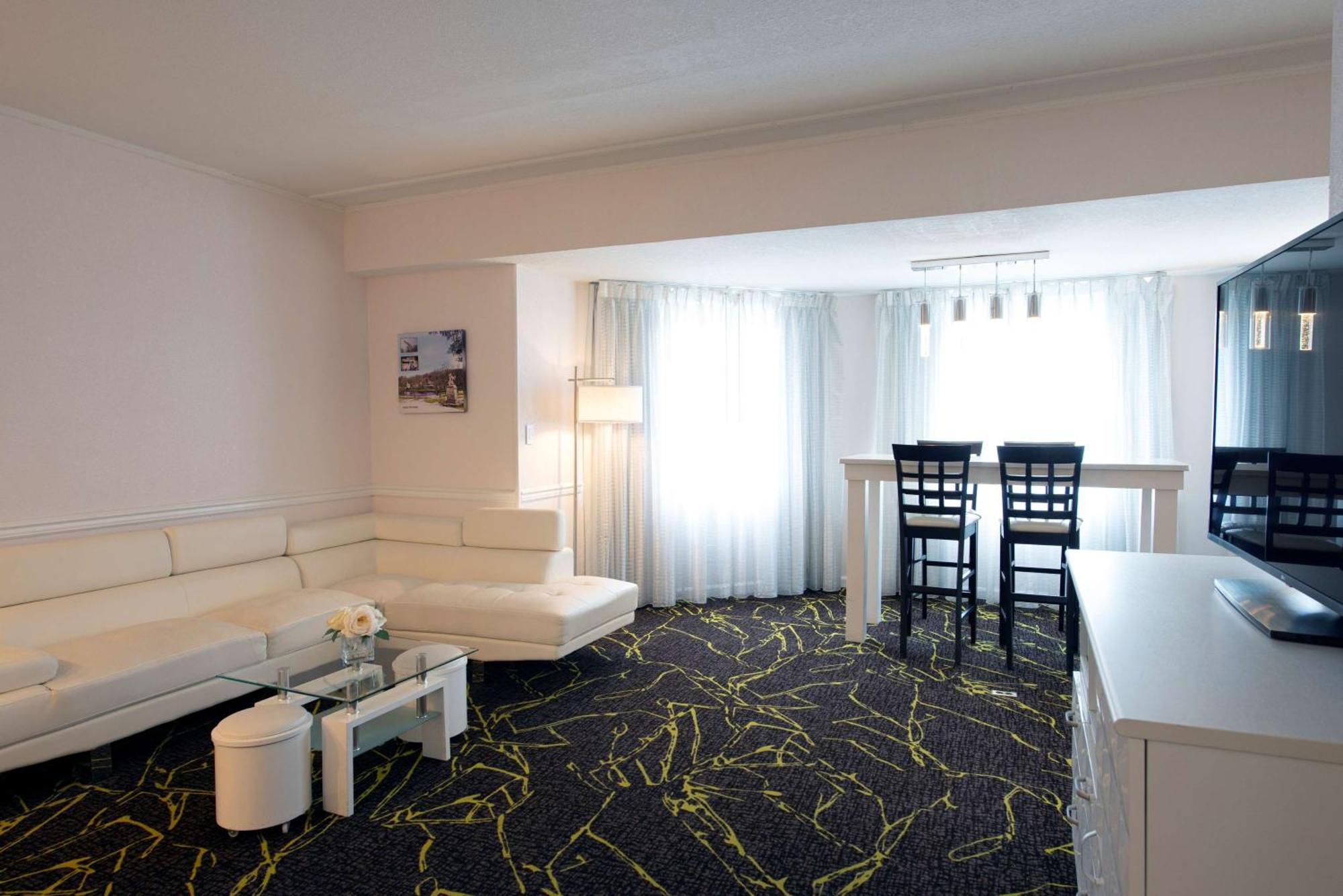 The Roslyn, Tapestry Collection By Hilton Hotel Ngoại thất bức ảnh