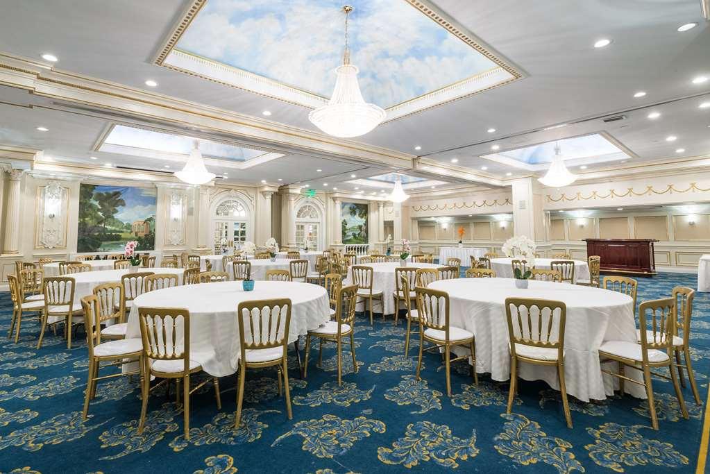 The Roslyn, Tapestry Collection By Hilton Hotel Tiện nghi bức ảnh